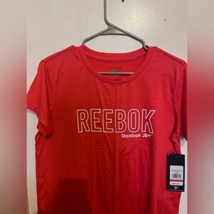 Reebok Hibiscus Tee ♥️